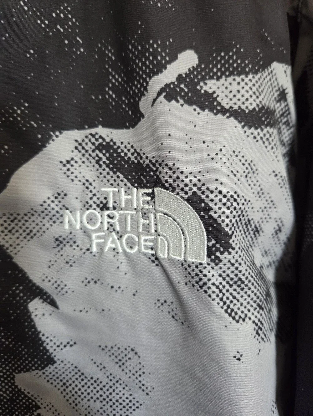 The North Face Jester Jacket Reversible Mens L Bomber Camo Black Gray Quilted